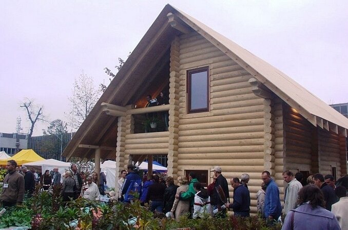 Wood log house